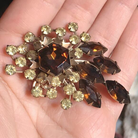 Vintage Jewelry Signed Cathe Brown & Light Green Rhinestone Brooch Pin - Picture 4 of 9